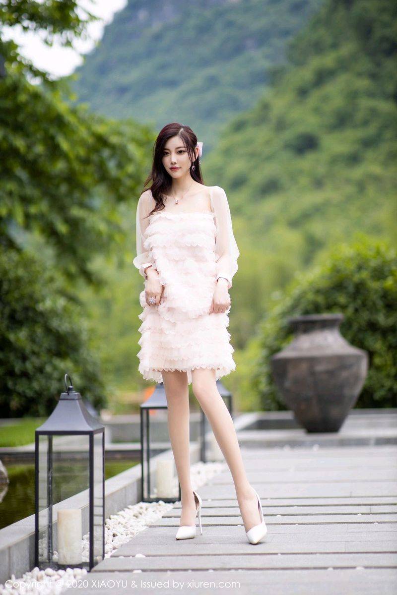 语画界性感女神杨晨晨sugar魔鬼身材运动内衣唯美阳朔旅拍-58