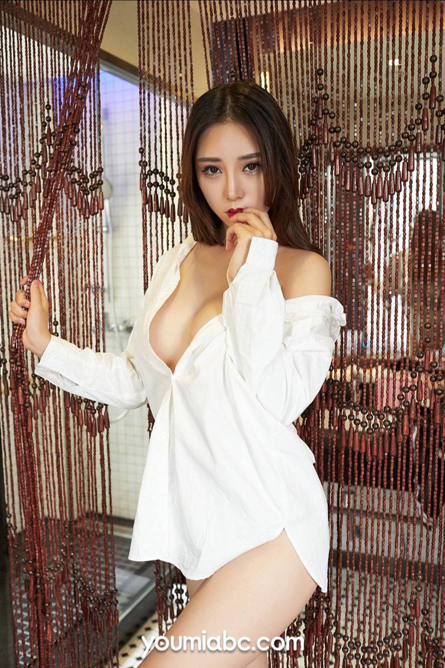 YOUMI尤美模特林一白衬衫波涛胸涌夏日好清凉主题写真-9