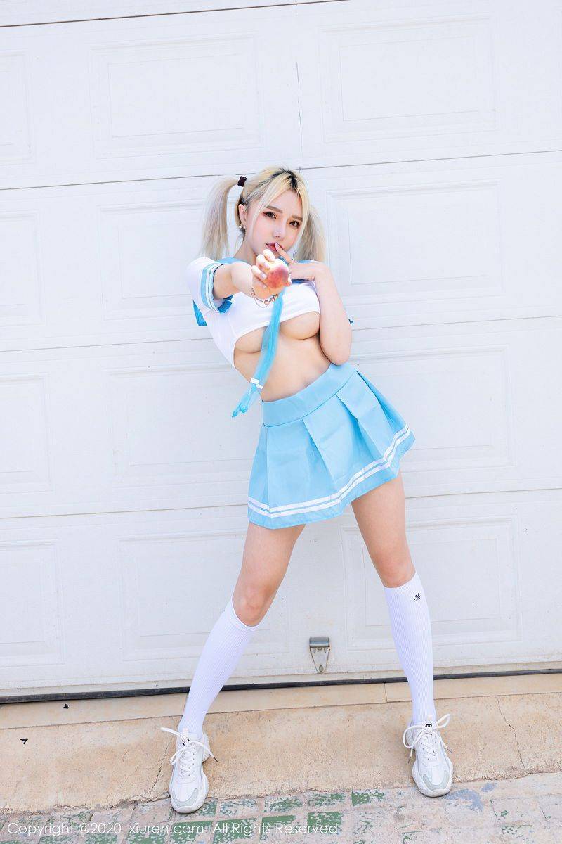 秀人网性感嫩模Lovely璐璐双马尾海军服角色扮演大理旅拍-33