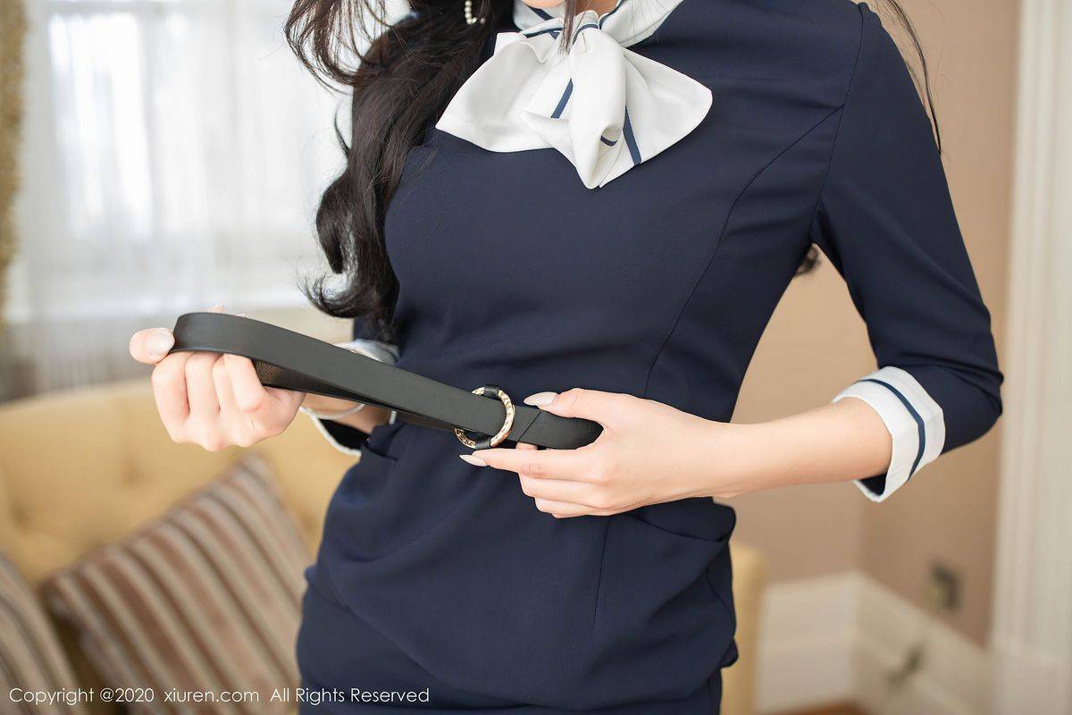 秀人网性感女神陈小喵黑丝美腿内衣诱惑报恩记主题写真-49