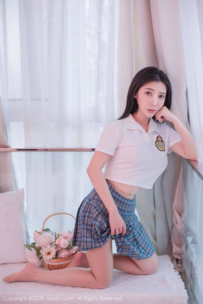 秀人网性感女神陈梦babe学生百褶裙与透明连体衣首弹写真-23