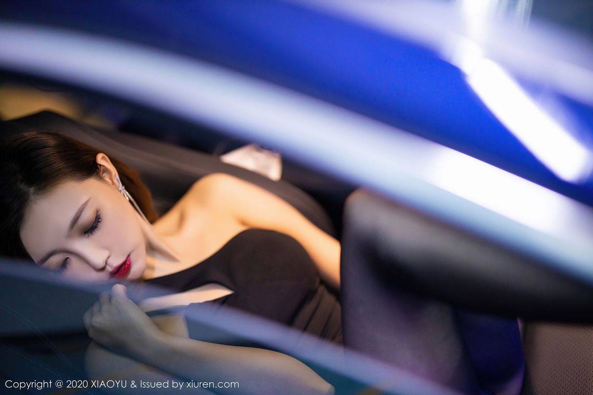 语画界性感女神冯木木LRIS绚丽光影与时尚车拍系列私房写真-79