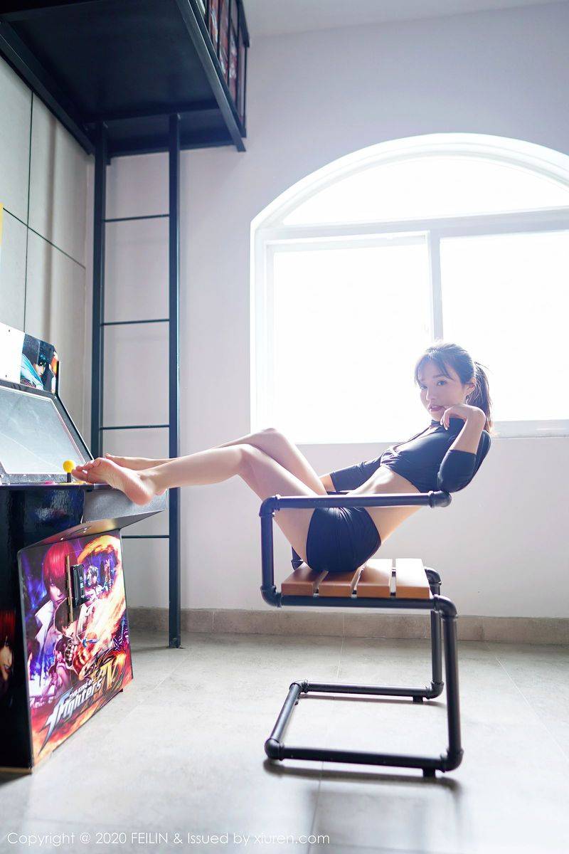 嗲囡囡美女模特仓井优香猫女郎装扮与黑色内衣魅惑写真-26