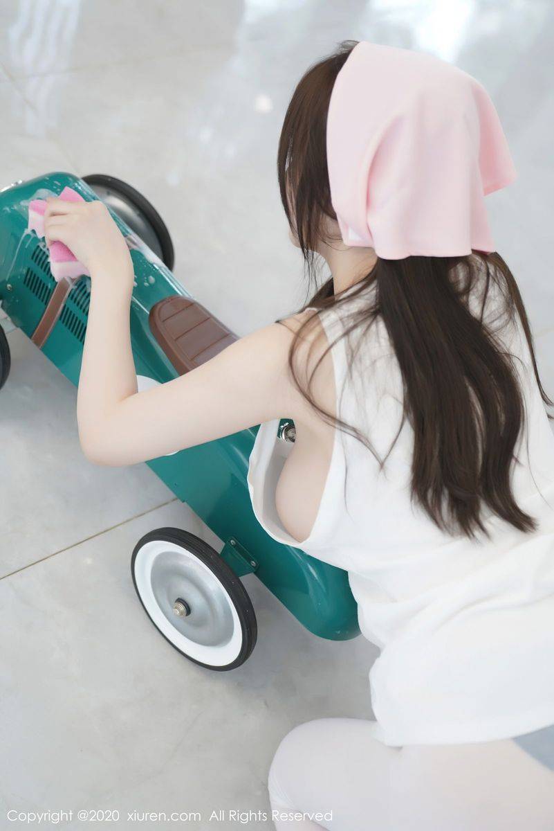 秀人网美女模特糯美子Mini家政女仆童颜巨乳内衣主题写真-43