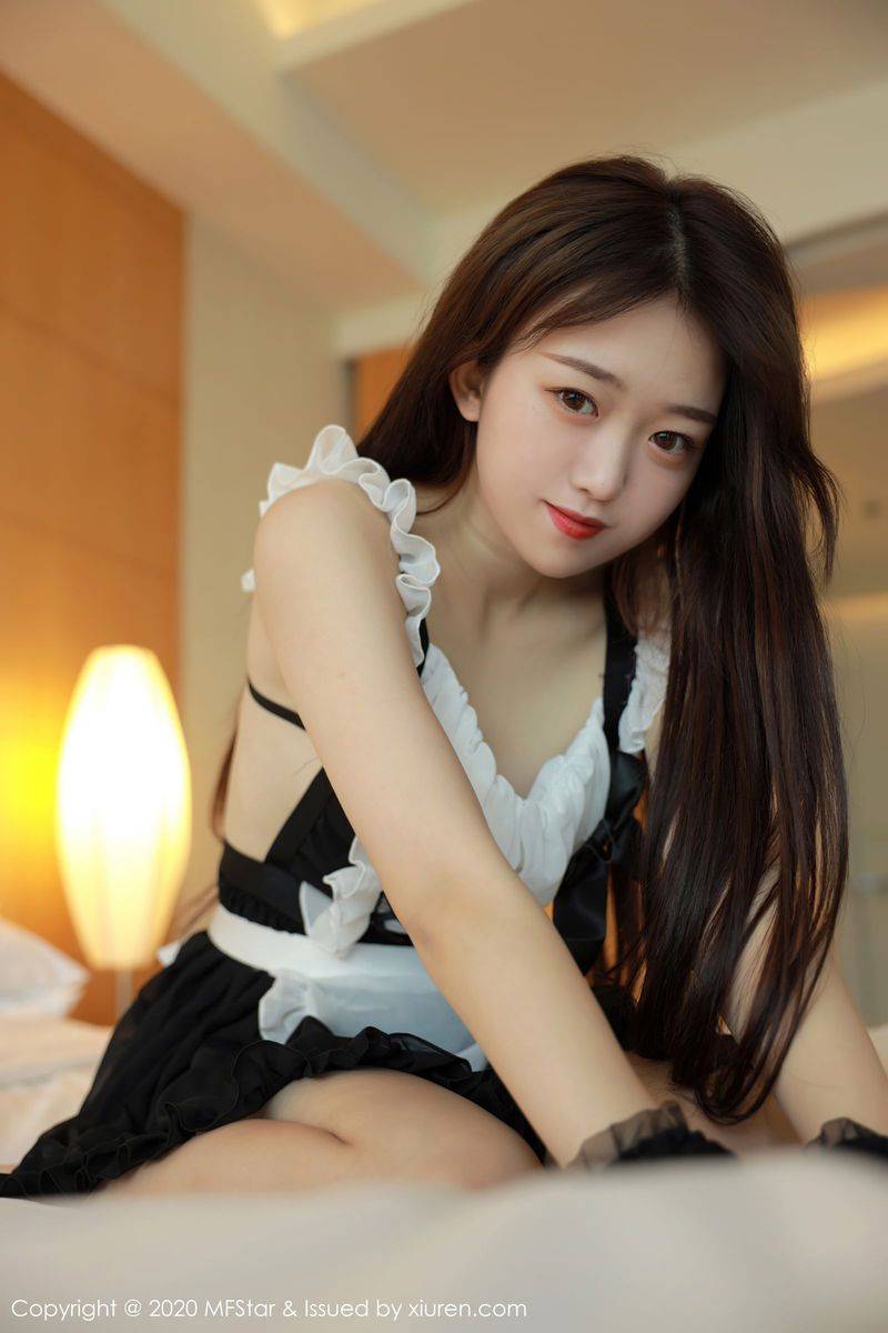 模范学院新人妹子小奶瓶呜呜女仆装清甜可人首套性感写真-59