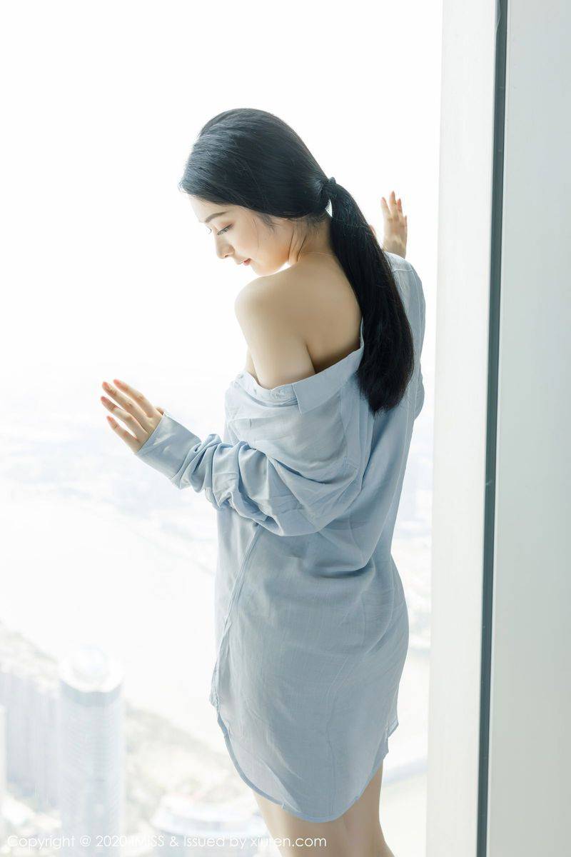 爱蜜社性感女神Angela小热巴修长美腿女友视觉系列私房写真-13