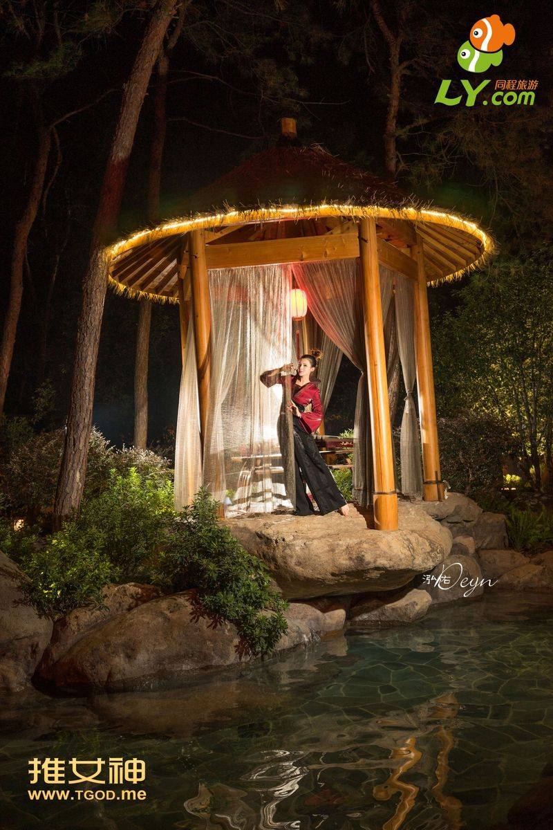 推女神模特宛恩miyu女神去哪儿主题温泉性感比基尼私房写真-34