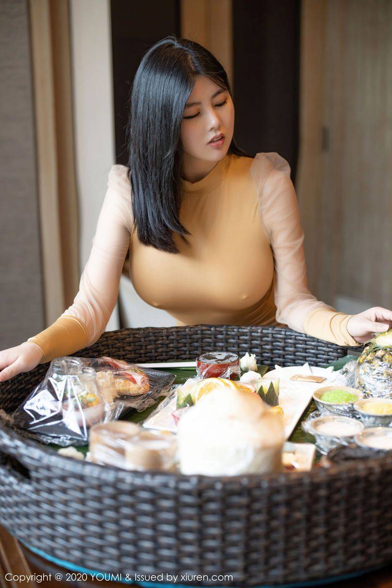 尤蜜荟性感女神娜露Selena黄色礼裙丰满身材西双版纳旅拍-13