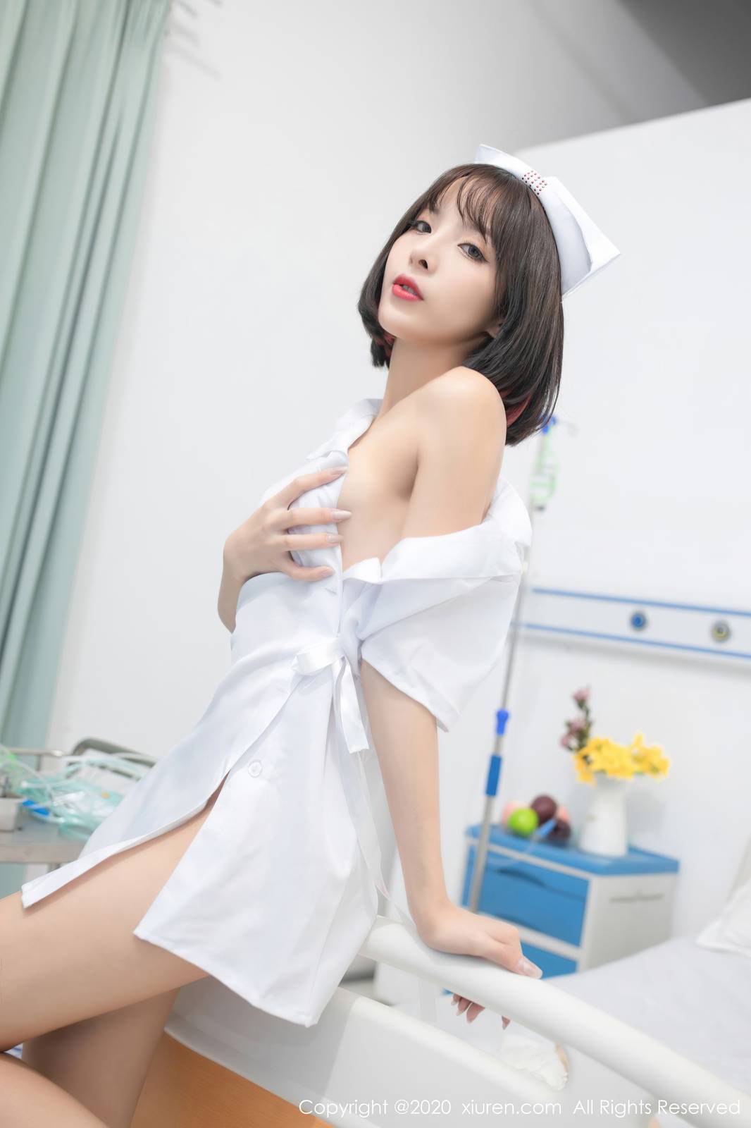 秀人网性感女神陈小喵丝袜美腿+护士制服诱惑剧情娇媚写真-62