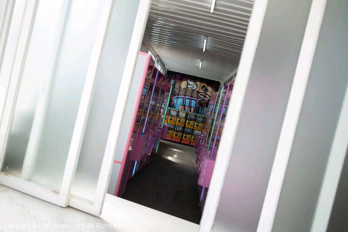 秀人网美女模特陆萱萱不良少女黑丝美腿逃学威龙系列写真-3