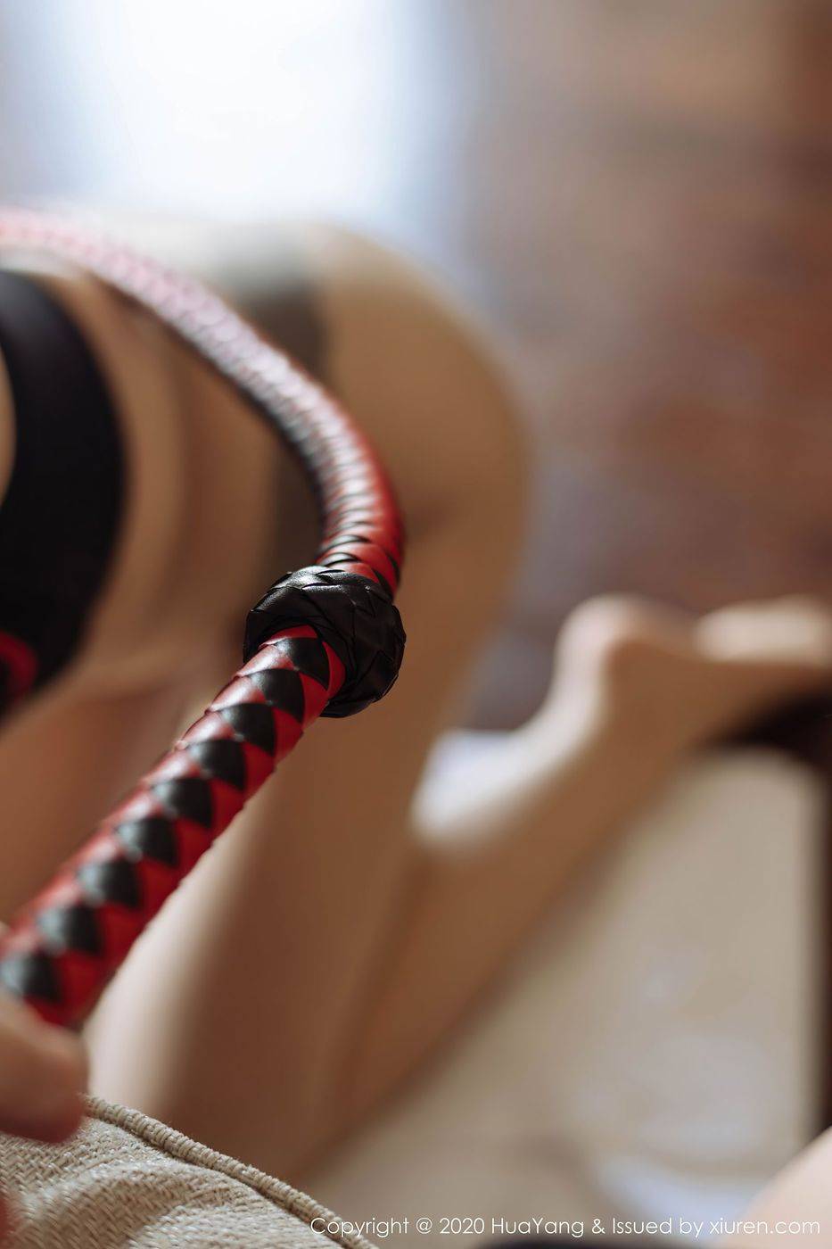 花漾Show性感女神娜露Selena丰腴诱人女仆装西双版纳旅拍-51