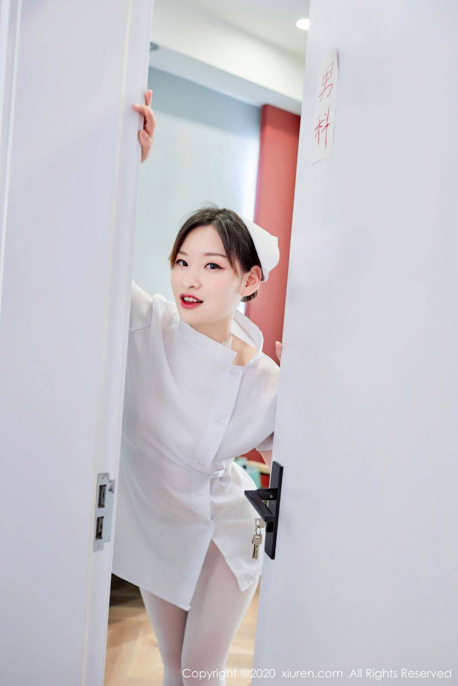 秀人网美女模特小宣fancy丝袜美腿护士制服装扮私房写真