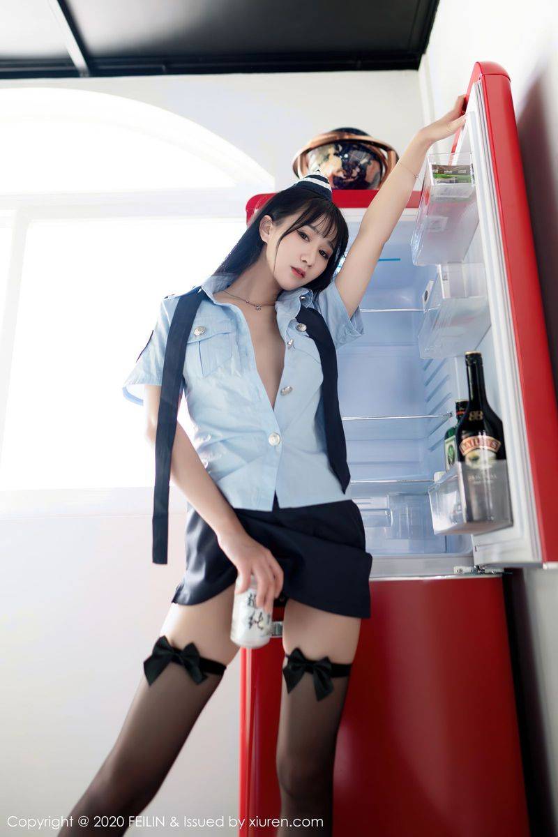 嗲囡囡美女模特小果冻儿jelly黑丝美腿情趣制服系列性感写真