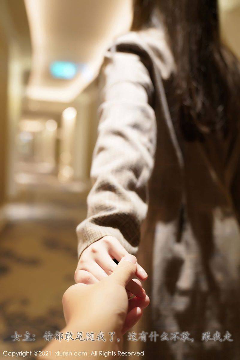 秀人网美女模特糯美子Mini镂空内衣&童颜欧派身材澳门旅拍-3