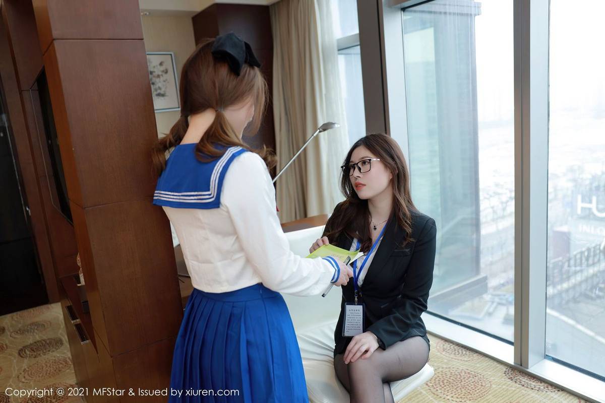 模范学院美女姐妹花白茹雪Abby教师水手服师生情系列写真