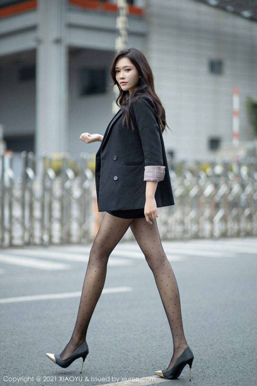 语画界美女模特小娜比黑丝美腿飒爽职场制服系列性感写真-15