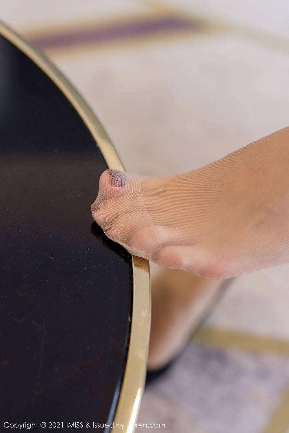 爱蜜社美女模特杨紫嫣Cynthia丝袜美腿职场OL系列性感写真-16