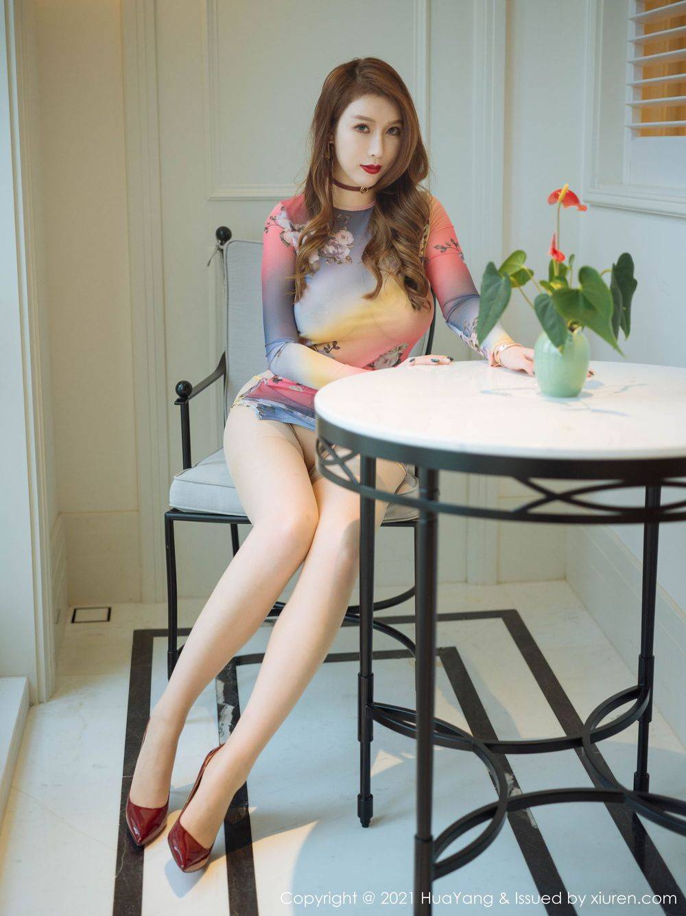 花漾Show性感女神Egg-尤妮丝无双身姿丝袜美腿系列厦门旅拍-31