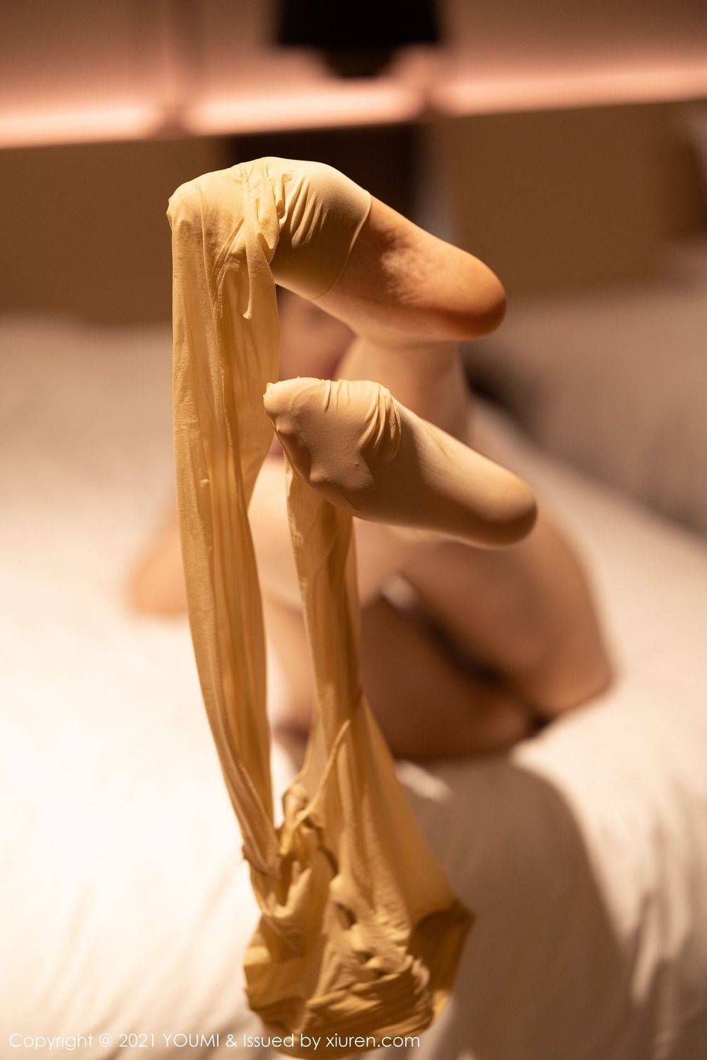 尤蜜荟性感女神尤妮丝Egg白色吊裙丰腴身材系列厦门旅拍-44