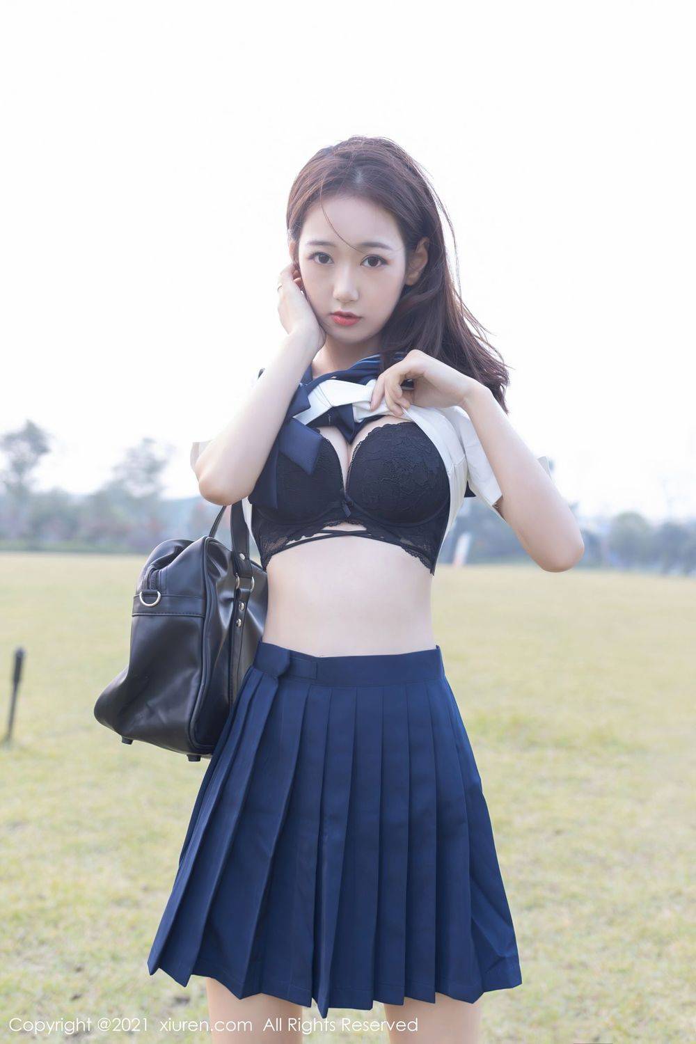 秀人网美女模特唐安琪长筒袜+JK制服校园恋爱系列性感写真-7