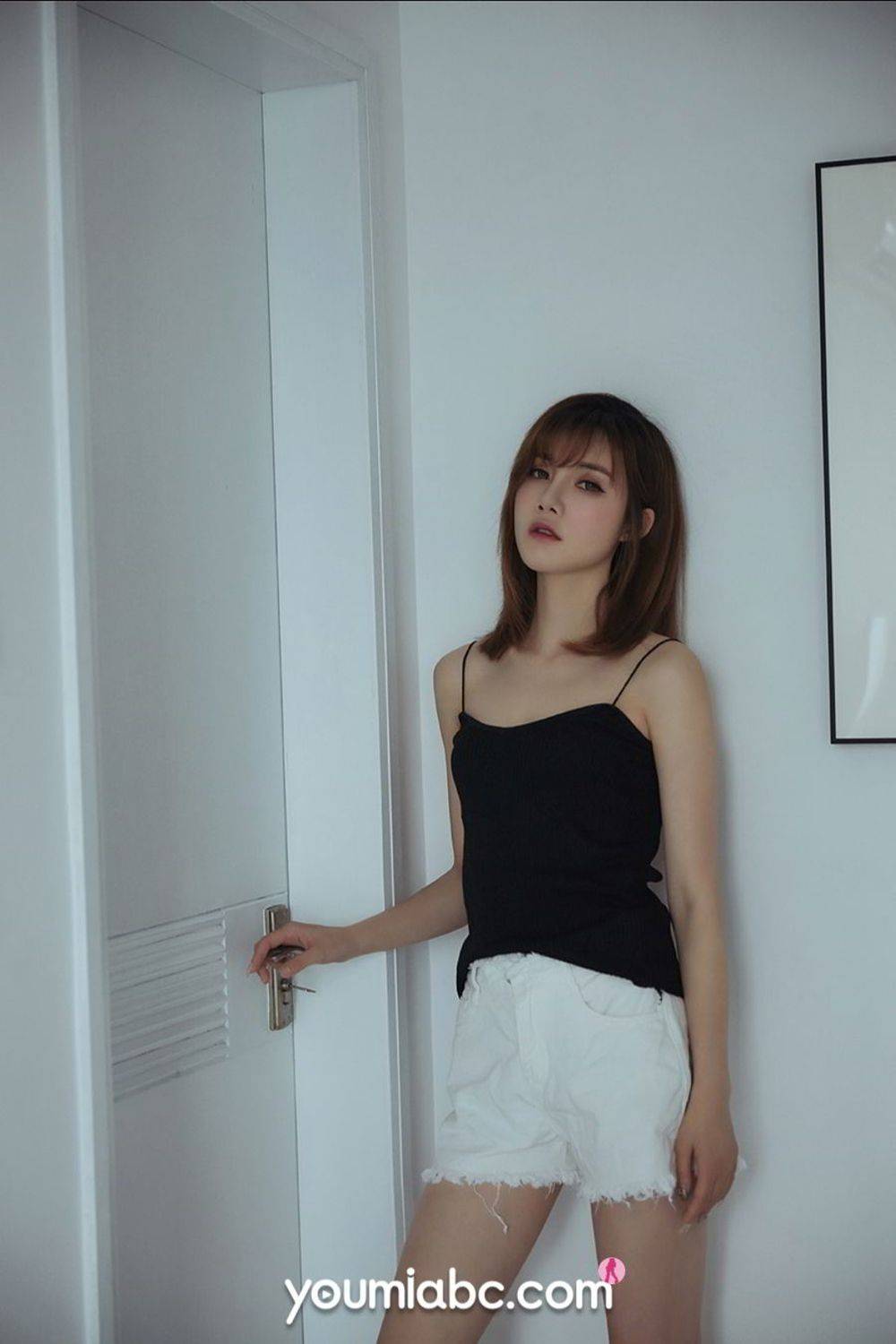 YouMi尤蜜美女模特奶茶Emily完美身材死库水惊艳系列写真-10