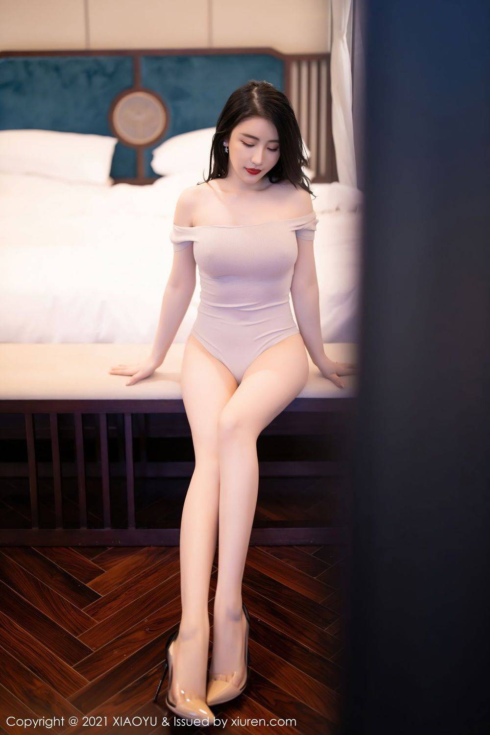 语画界性感女神绯月樱Cherry修长美腿浴室场景西双版纳旅拍-27