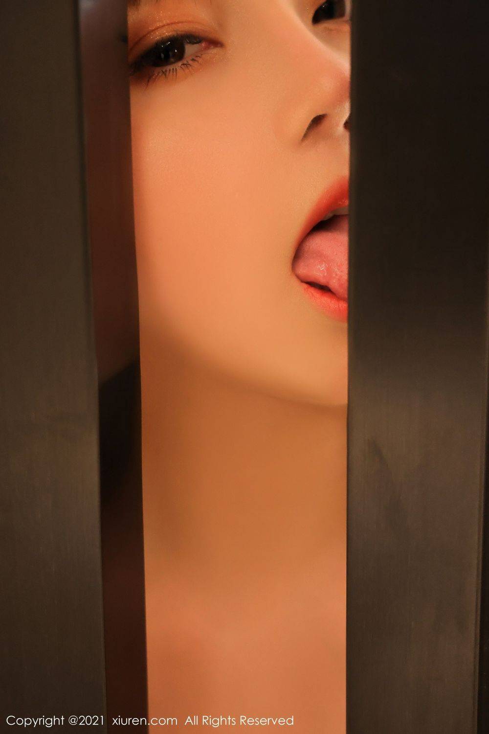 秀人网美女车模豆瓣酱黑丝美腿高开叉连体衣傲人身材套图-31