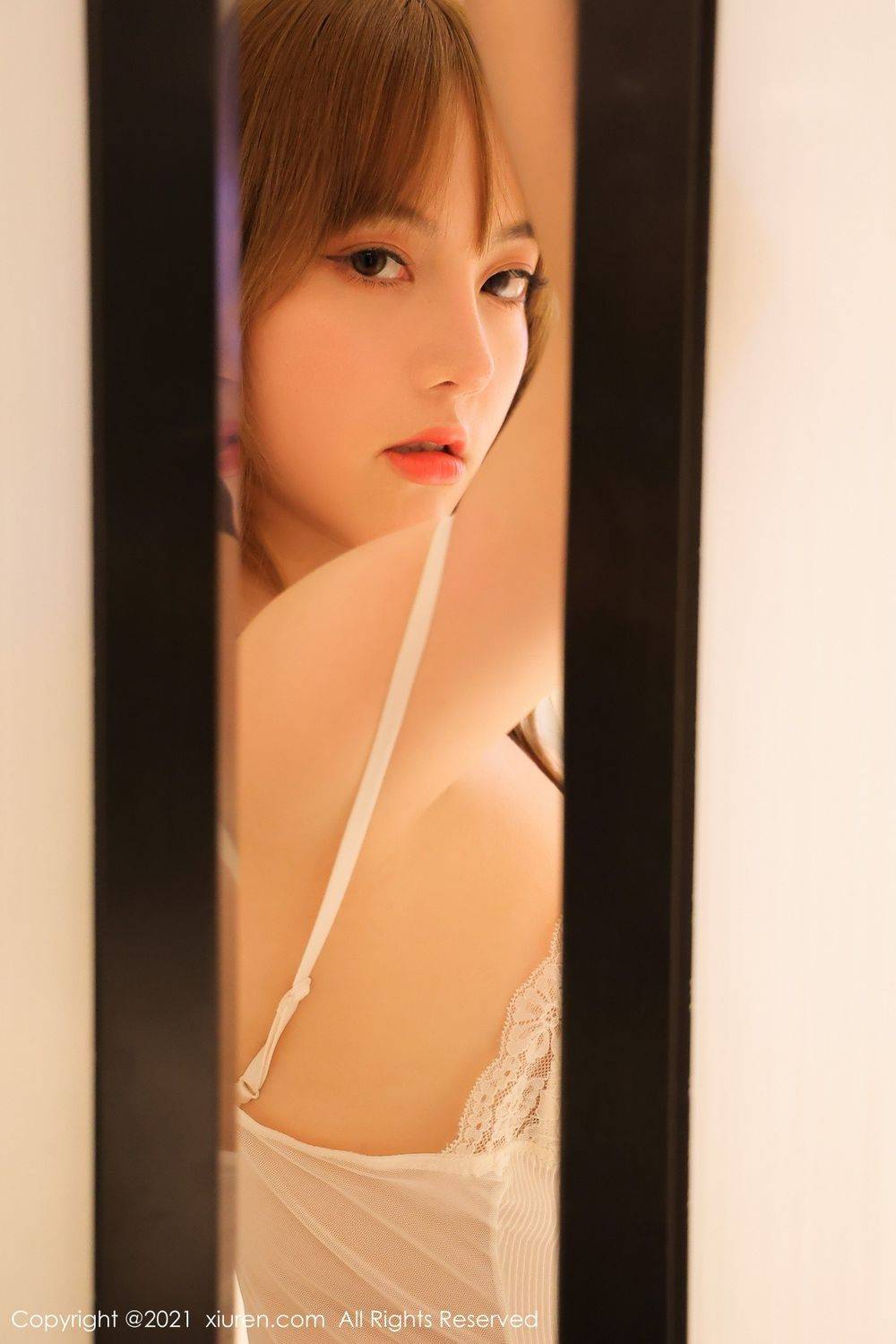 秀人网美女车模豆瓣酱黑丝美腿高开叉连体衣傲人身材套图-37