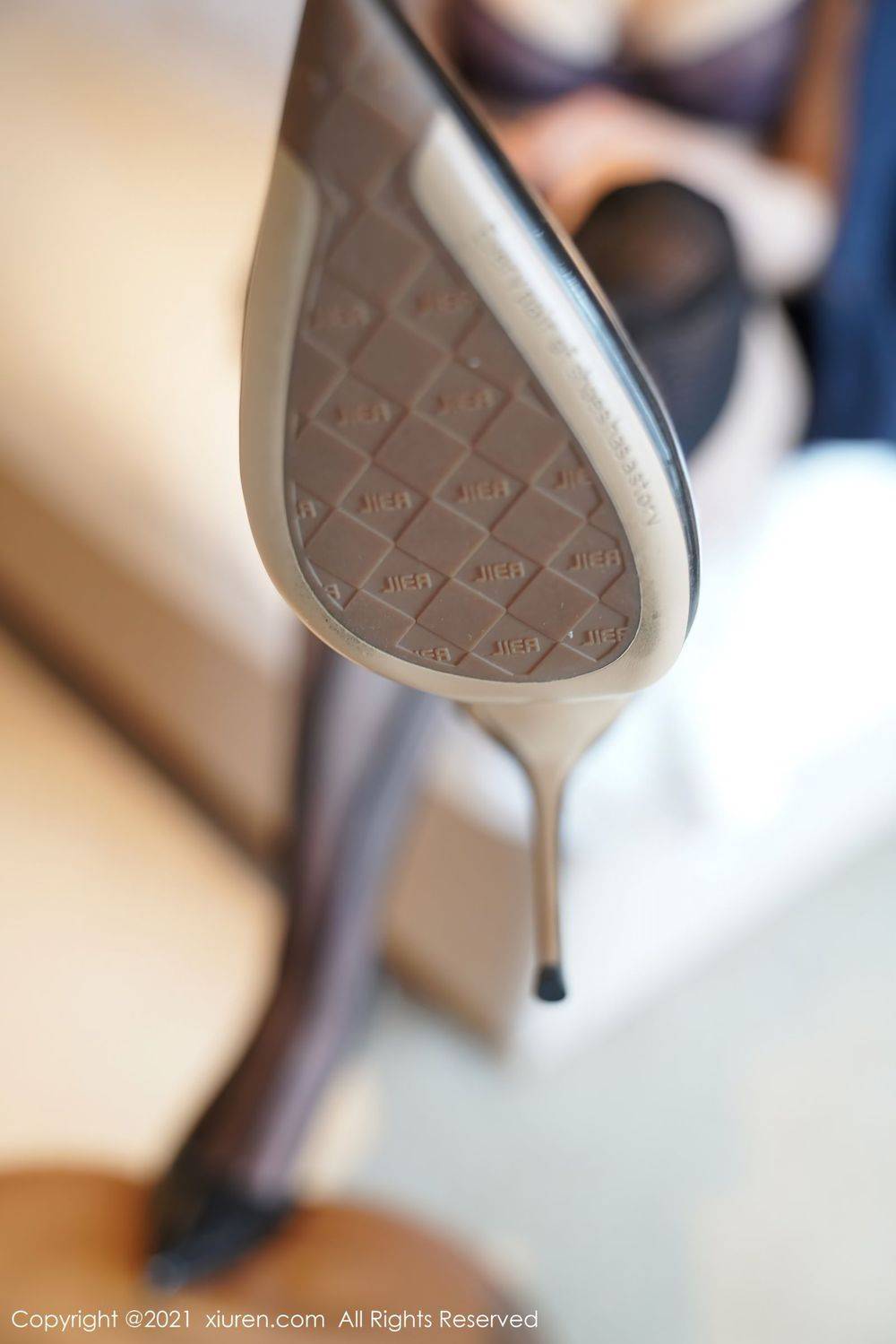 秀人网美女模特如歌fairy黑丝美腿职场OL轻御姐气息性感写真-50