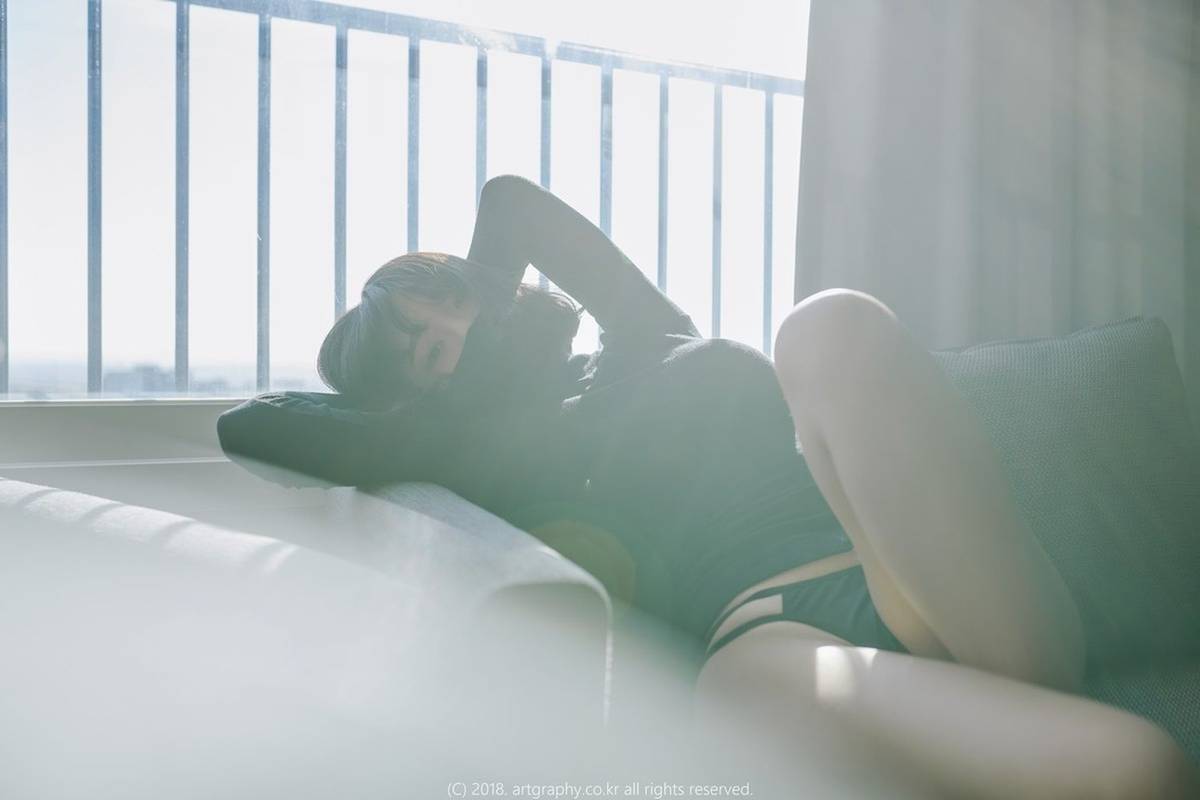 Artgravia美女模特姜仁卿白色死库水+黑色紧身衣完美身材套图-22