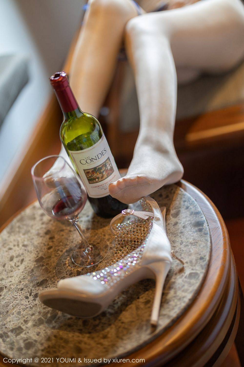 尤蜜荟美女模特允薾高开叉连衣裙娇媚动人西双版纳旅拍-25