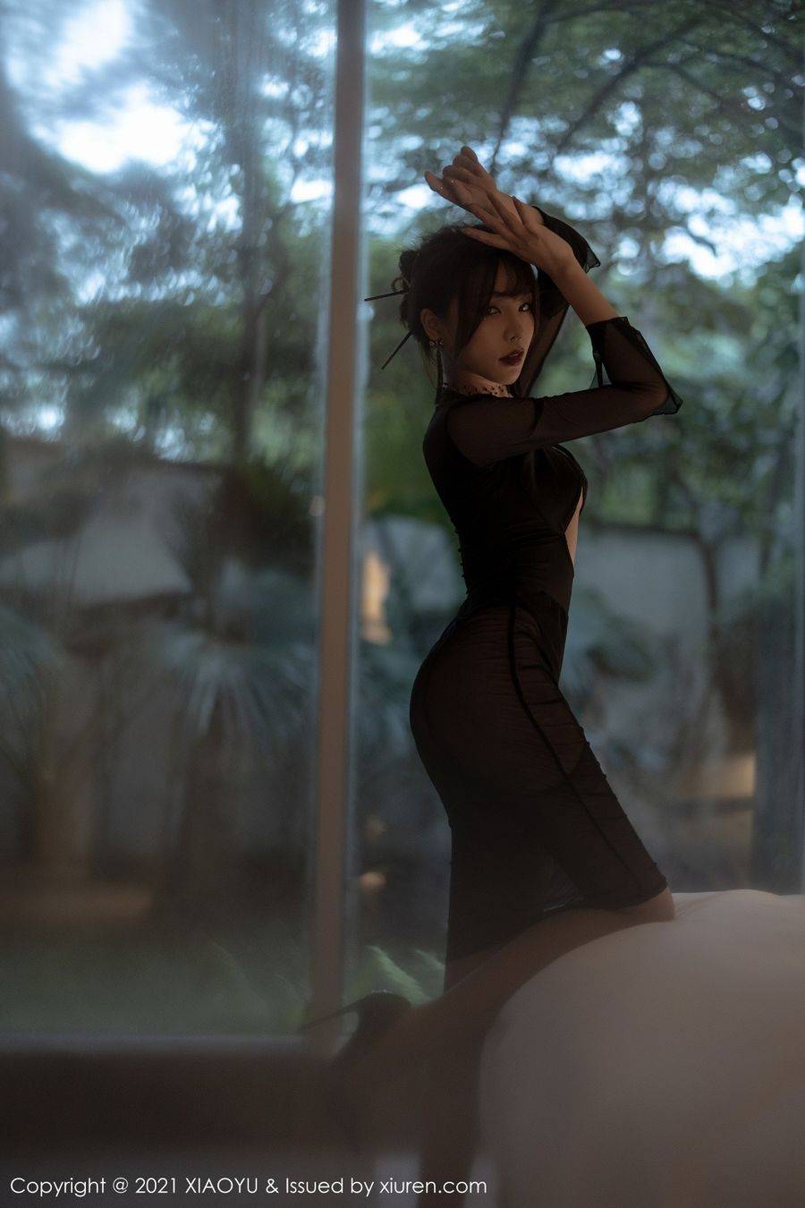 语画界性感女神芝芝Booty丝袜美腿森系与朦胧的私房魅惑写真-19