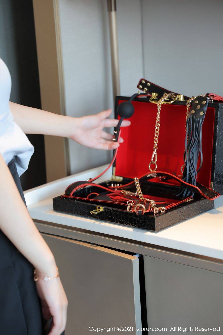 秀人网新人模特summer宝宝长筒袜JK制服内衣系列首套写真-16