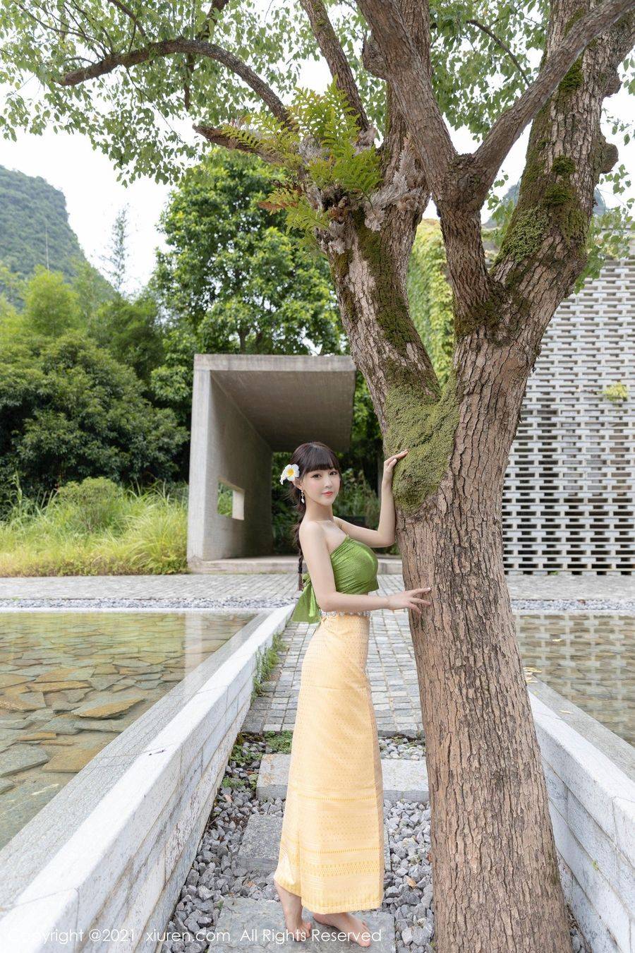 秀人网性感女神Flower朱可儿傣族风格异域风情系列桂林旅拍