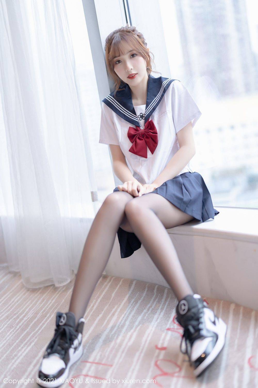 语画界美女模特林星阑黑丝美腿JK制服娇媚系列性感写真-9