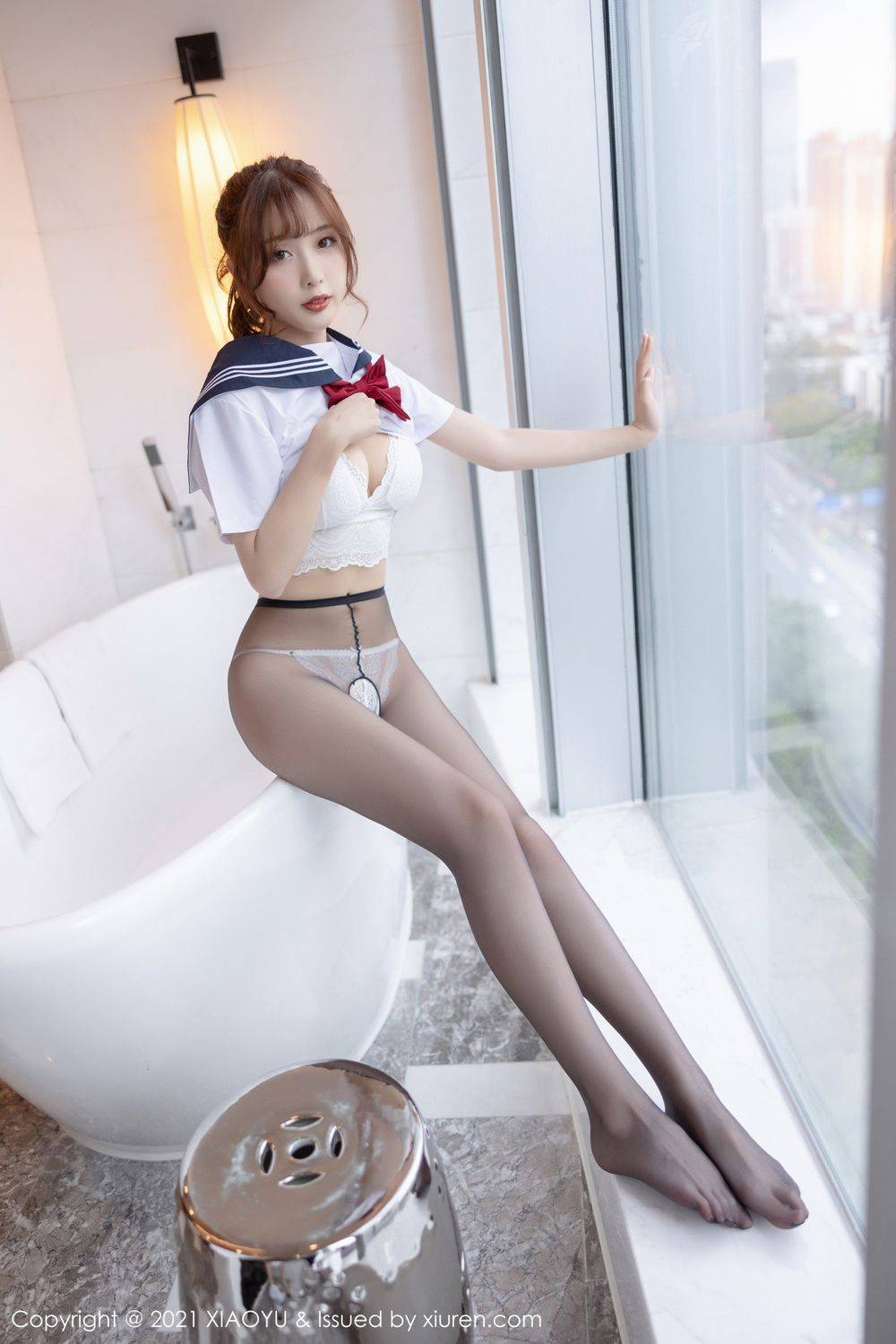 语画界美女模特林星阑黑丝美腿JK制服娇媚系列性感写真-44