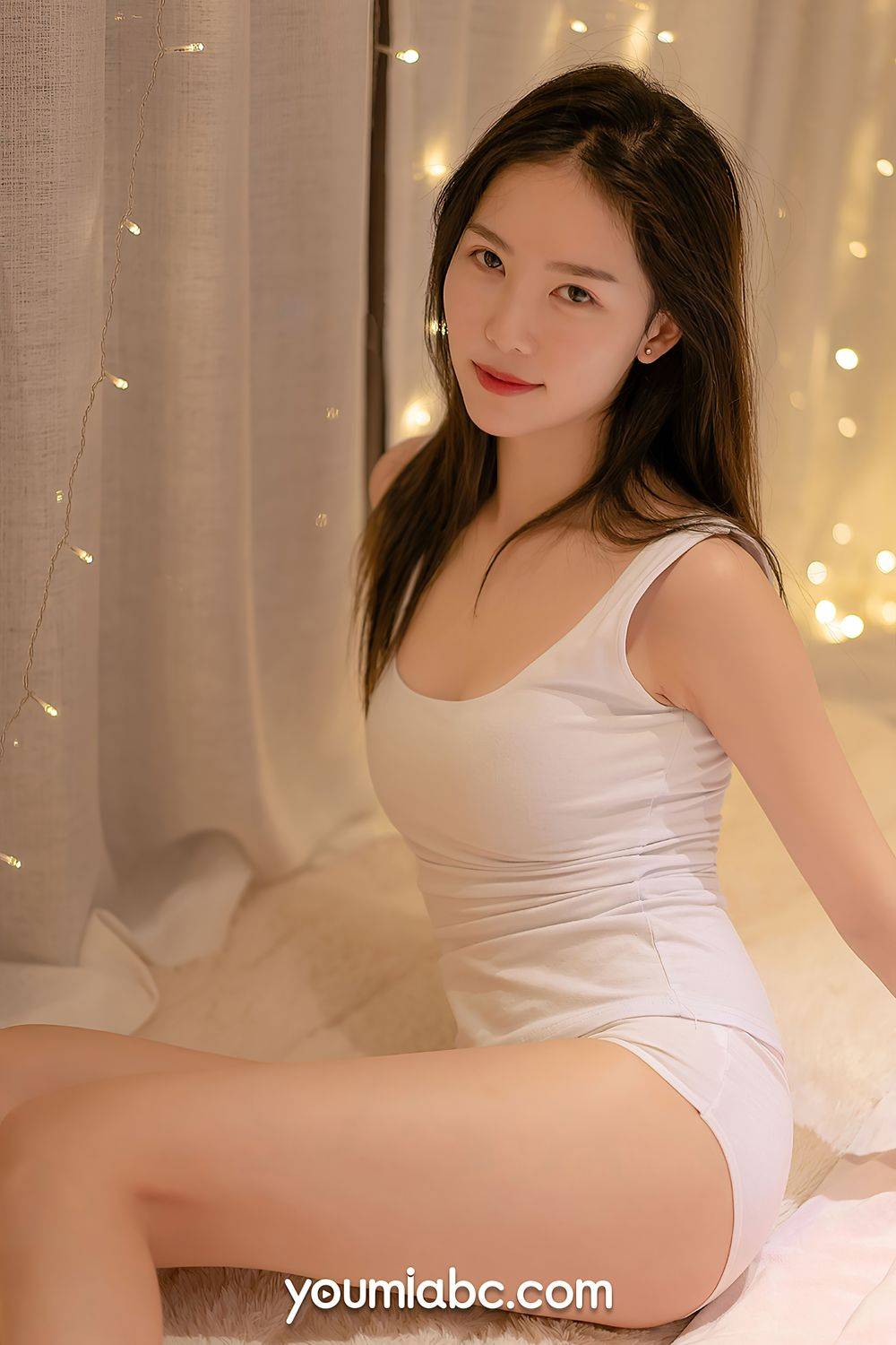 YOUMI尤美美女模特抖娘利世白色清凉服饰独居女主题性感写真-14