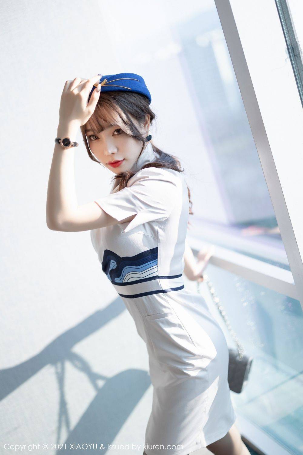 语画界性感女神芝芝Booty黑丝美腿+空乘制服系列私房写真-7