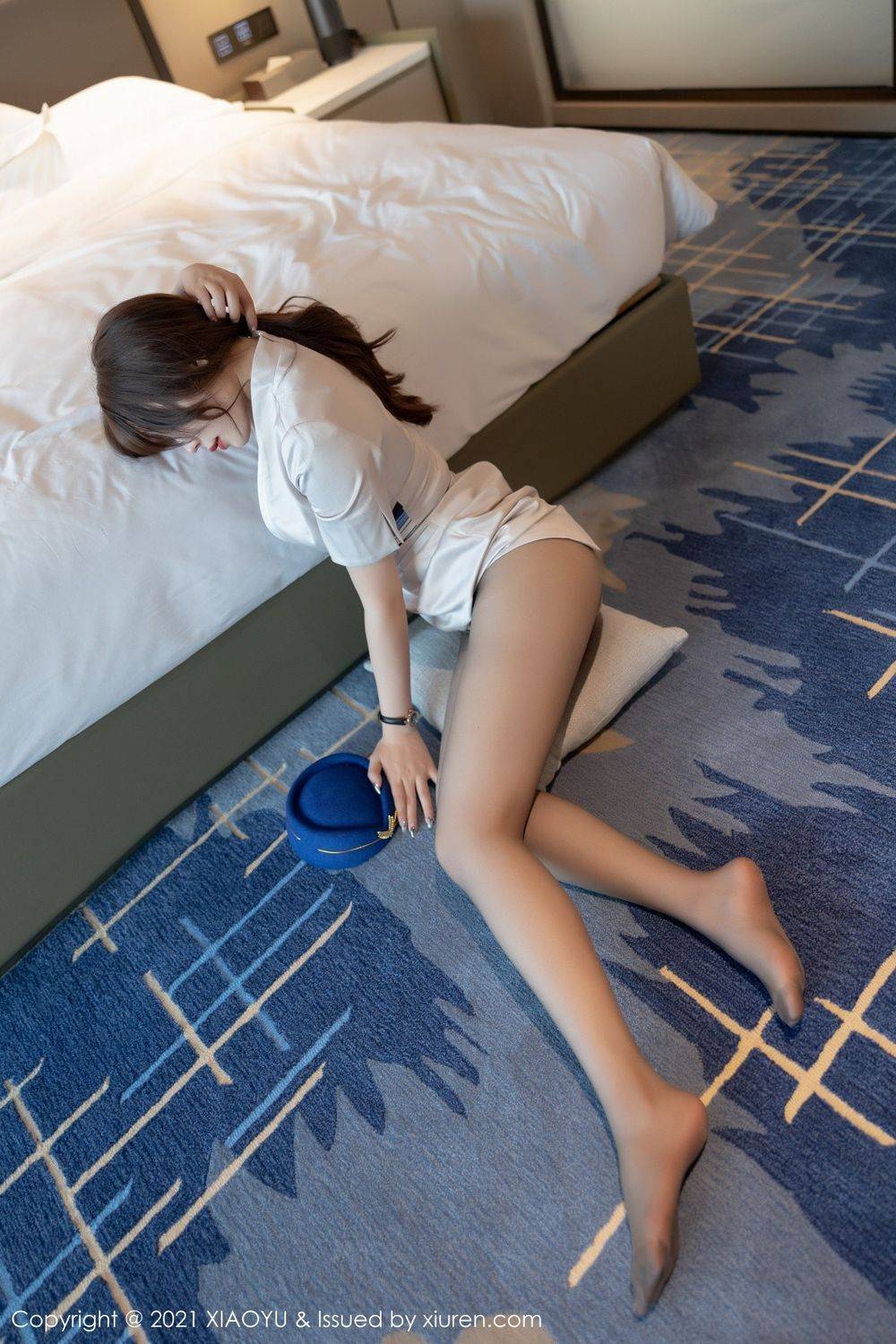 语画界性感女神芝芝Booty黑丝美腿+空乘制服系列私房写真-53