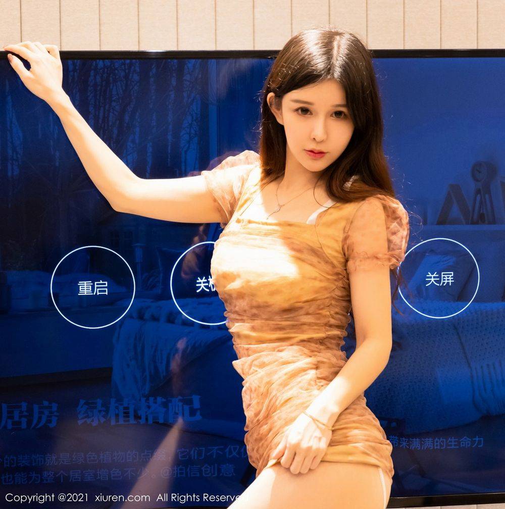 秀人网美女模特张雨萌白色镂空情趣服饰妩媚动人三亚旅拍-7