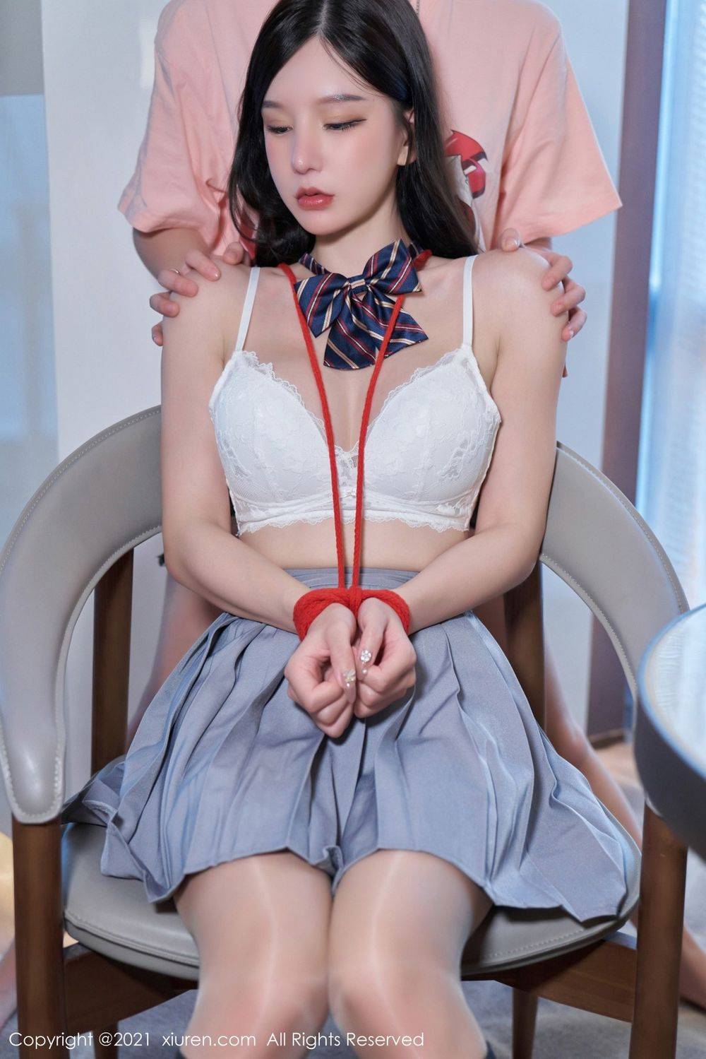 秀人网性感女神周于希Sandy丝袜美腿职场OL惩罚游戏主题写真-48