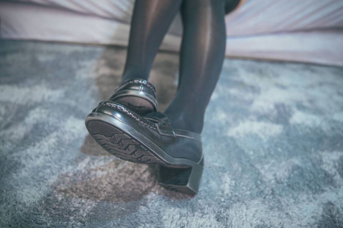 网红COSER神楽坂真冬黑丝美腿JK制服双马尾系列套图-8