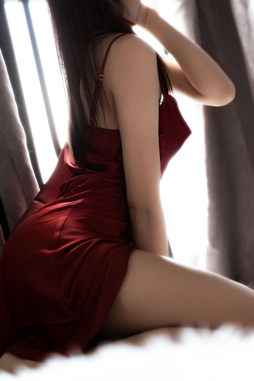 网络美女桜桃喵红色吊裙黑色蕾丝午后阳光系列私房写真-38