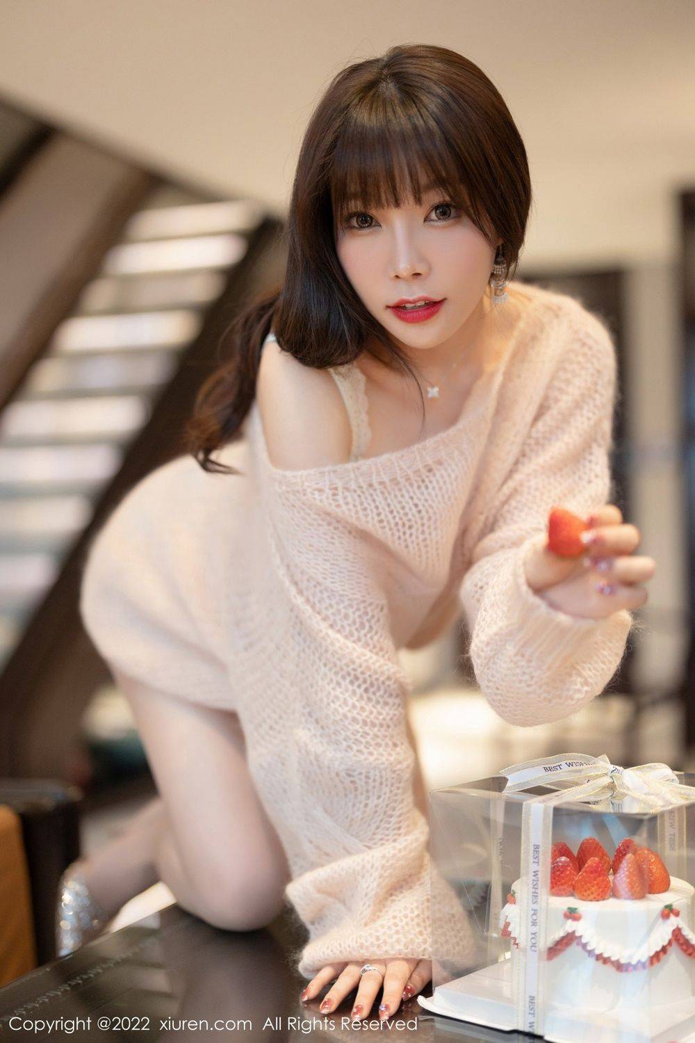 秀人网性感女神芝芝Booty淡黄色毛衣搭配短款牛仔裤妖娆写真-40