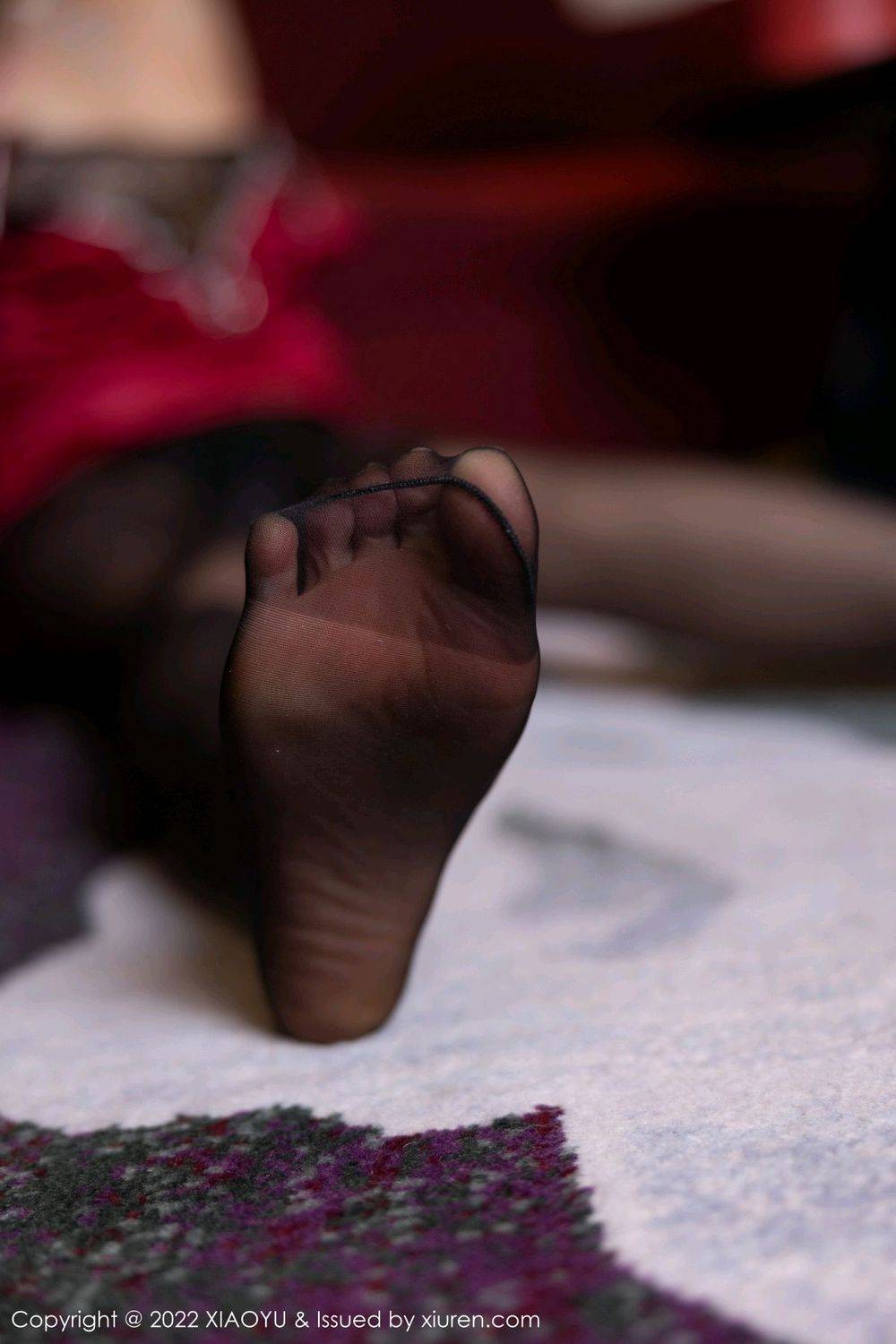 语画界性感女神杨晨晨Yome红色服饰裙搭配搭配诱人黑丝套图-23