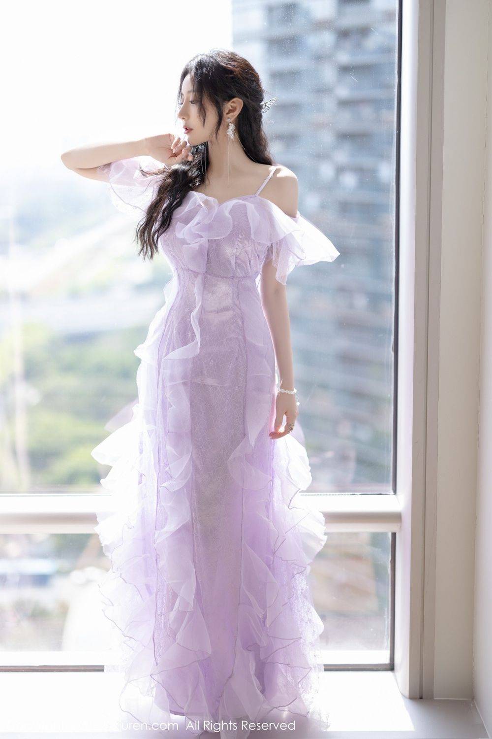 秀人网性感女神王馨瑶yanni浅紫色薄纱裙白色吊袜厦门旅拍-5