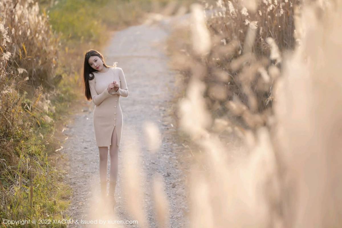 语画界性感女神杨晨晨Yome毛线连衣裙搭配原色丝袜丽江旅拍-22