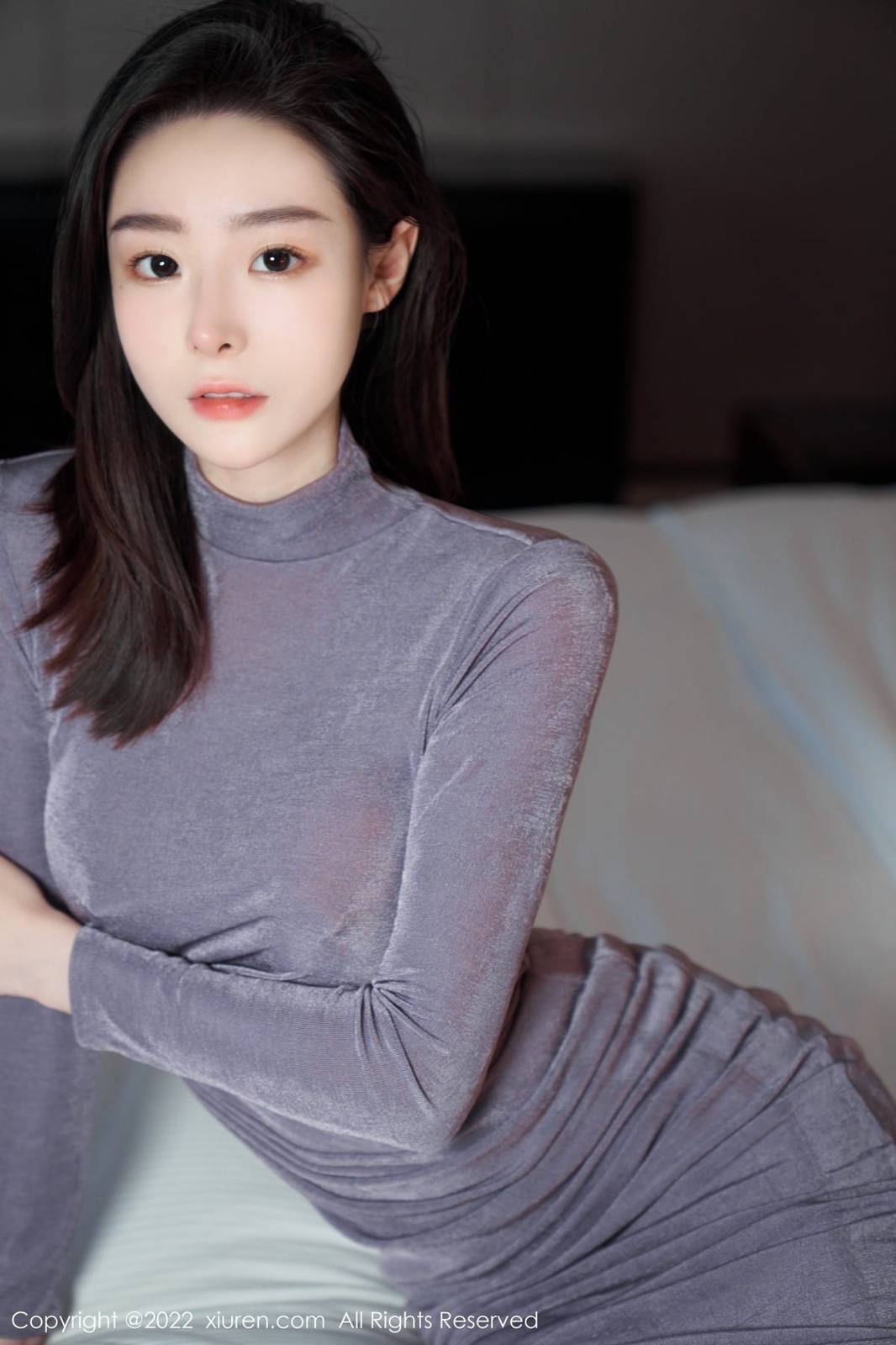 秀人网美女模特逗逗DouDou紫灰色收身高领连衣短裙性感写真-55