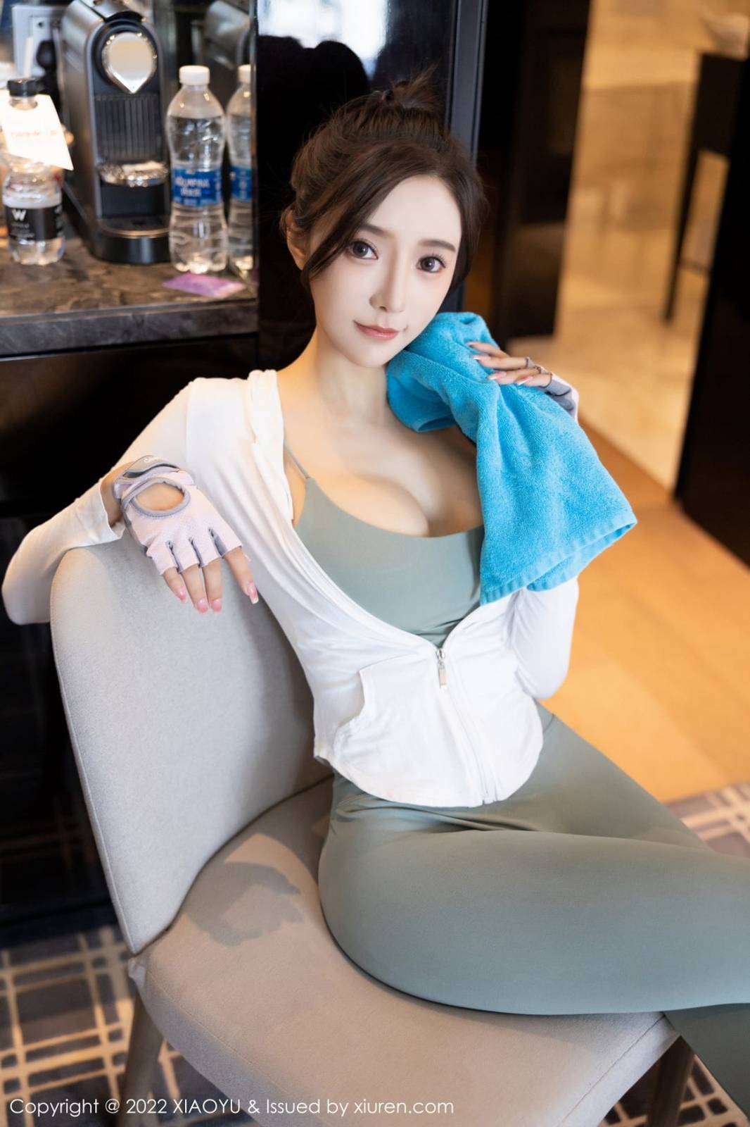 语画界性感女神王馨瑶yanni运动上衣运动裤健身房性感写真-20