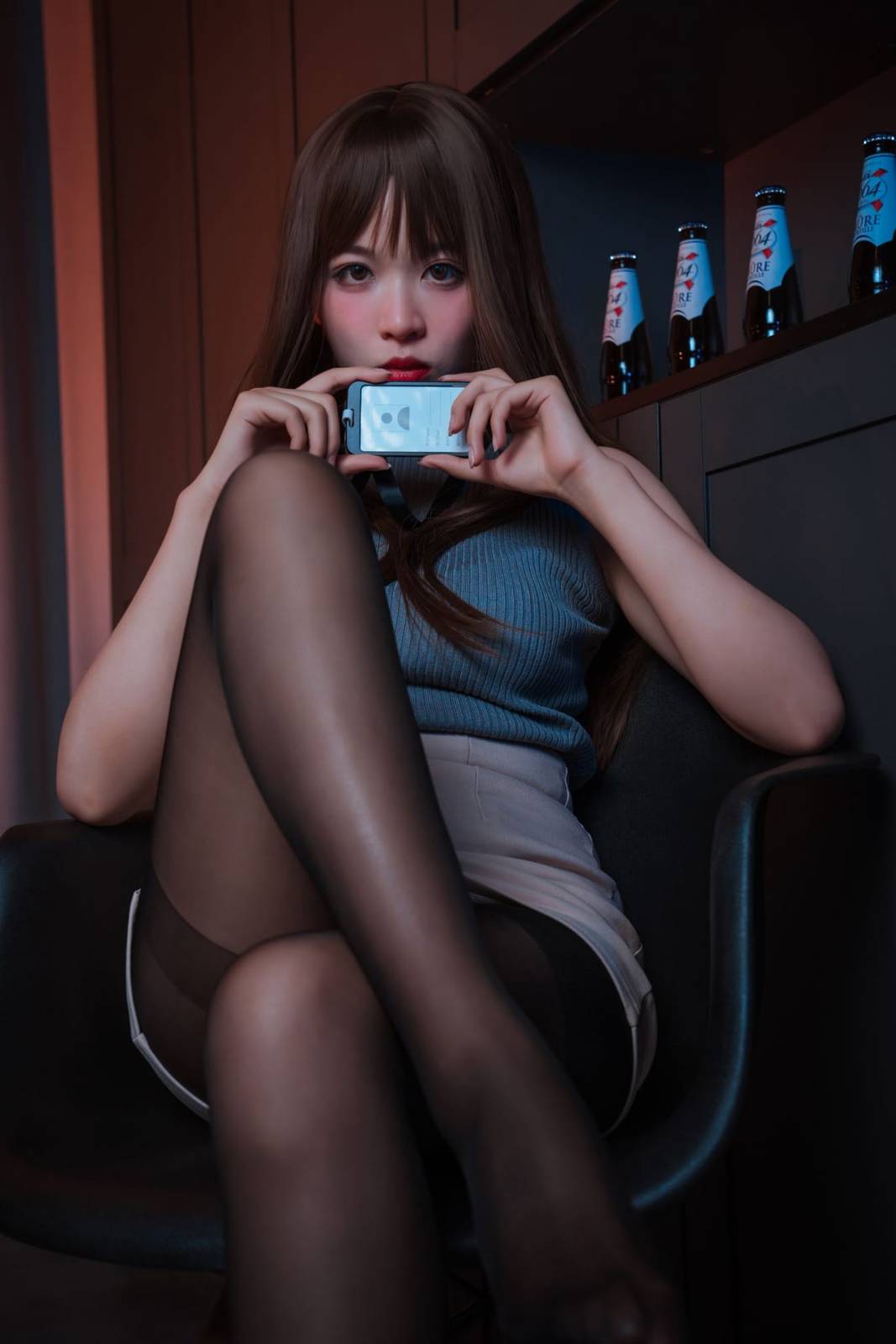 网络美女轩萧学姐黑丝美腿白领丽人微醺喝醉OL性感写真-16